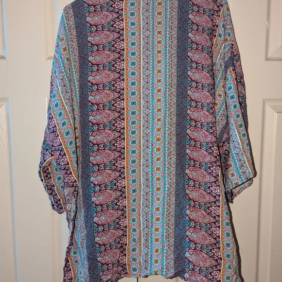 Colorful Bohemian Kimono Top - Picture 4 of 10